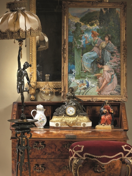 Arredare con Stile: Mobili e Oggetti D'arte