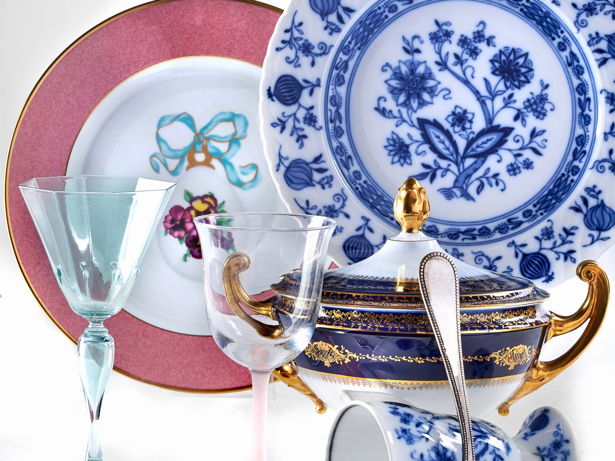 Eleganza a tavola: porcellane, argenti e complementi da arredo
